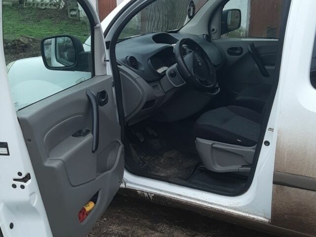 Белый Рено 4, объемом двигателя 1.5 л и пробегом 293 тыс. км за 6000 $, фото 8 на Automoto.ua