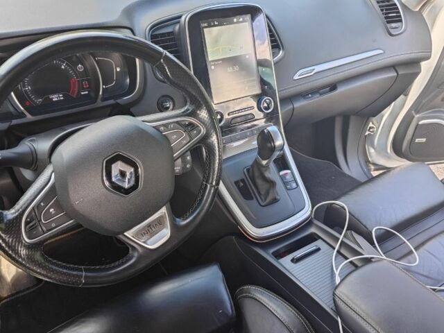 Белый Рено 4, объемом двигателя 0 л и пробегом 176 тыс. км за 14265 $, фото 9 на Automoto.ua