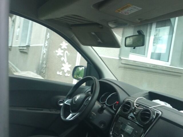 Білий Рено 4, об'ємом двигуна 1.6 л та пробігом 62 тис. км за 11930 $, фото 7 на Automoto.ua