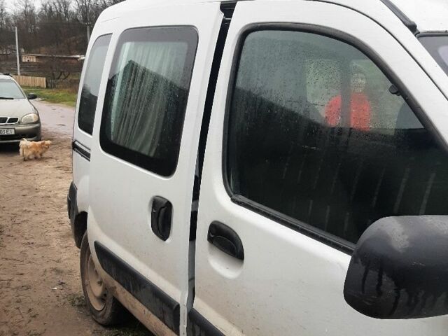 Белый Рено 4, объемом двигателя 1.5 л и пробегом 300 тыс. км за 1987 $, фото 2 на Automoto.ua