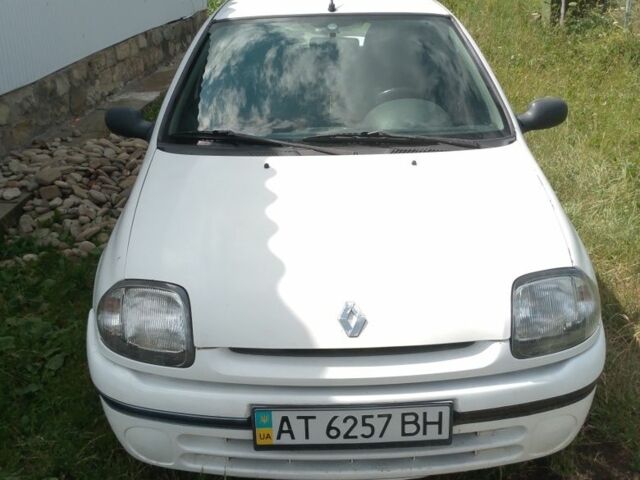 Білий Рено 4, об'ємом двигуна 1.4 л та пробігом 370 тис. км за 1650 $, фото 1 на Automoto.ua
