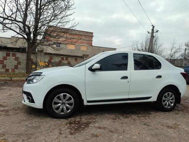 Білий Рено 4, об'ємом двигуна 1.5 л та пробігом 240 тис. км за 6499 $, фото 6 на Automoto.ua