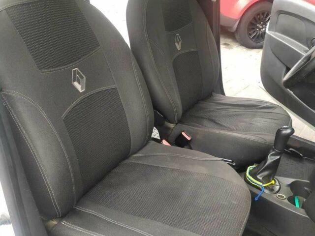 Белый Рено 4, объемом двигателя 1 л и пробегом 273 тыс. км за 4124 $, фото 7 на Automoto.ua