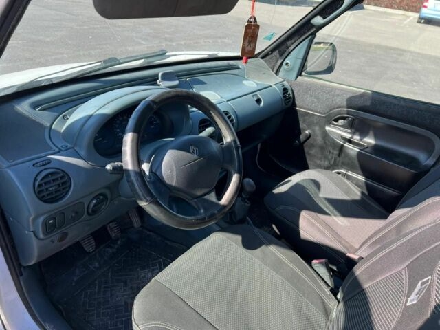 Білий Рено 4, об'ємом двигуна 1.9 л та пробігом 350 тис. км за 1750 $, фото 7 на Automoto.ua