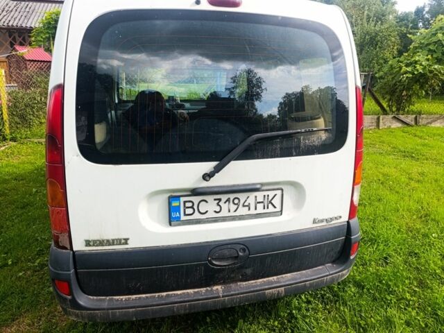 Белый Рено 4, объемом двигателя 0 л и пробегом 340 тыс. км за 2900 $, фото 1 на Automoto.ua