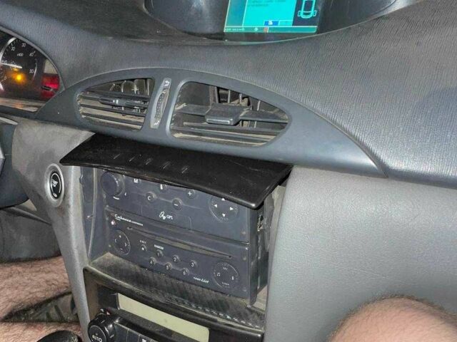 Белый Рено 4, объемом двигателя 0 л и пробегом 120 тыс. км за 1000 $, фото 4 на Automoto.ua