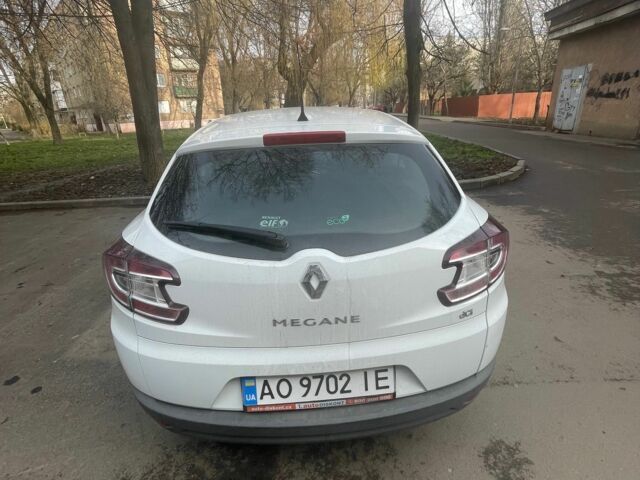 Білий Рено 4, об'ємом двигуна 1.5 л та пробігом 2 тис. км за 4295 $, фото 4 на Automoto.ua