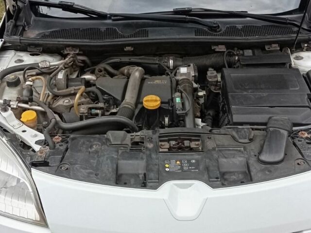 Білий Рено 4, об'ємом двигуна 1.5 л та пробігом 260 тис. км за 6500 $, фото 12 на Automoto.ua