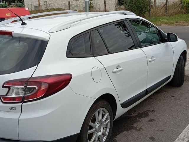 Білий Рено 4, об'ємом двигуна 1.5 л та пробігом 260 тис. км за 6500 $, фото 21 на Automoto.ua