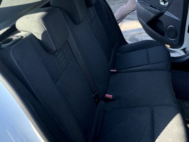 Білий Рено 4, об'ємом двигуна 1.5 л та пробігом 400 тис. км за 6091 $, фото 7 на Automoto.ua