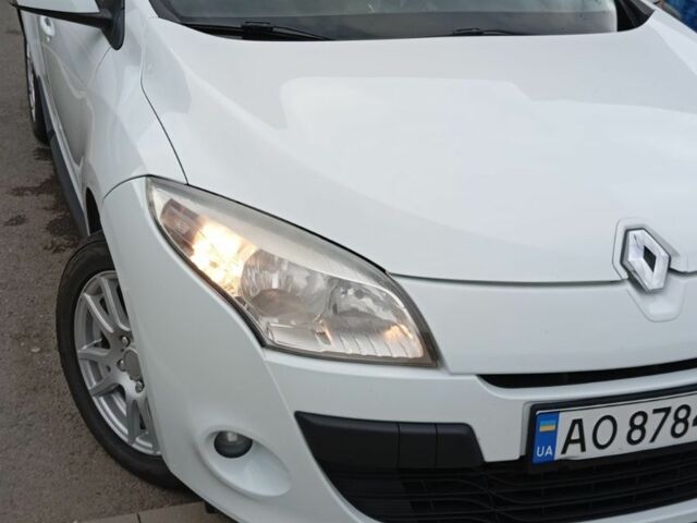 Белый Рено 4, объемом двигателя 1.5 л и пробегом 260 тыс. км за 6500 $, фото 1 на Automoto.ua