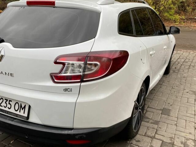 Белый Рено 4, объемом двигателя 1.5 л и пробегом 280 тыс. км за 5500 $, фото 5 на Automoto.ua