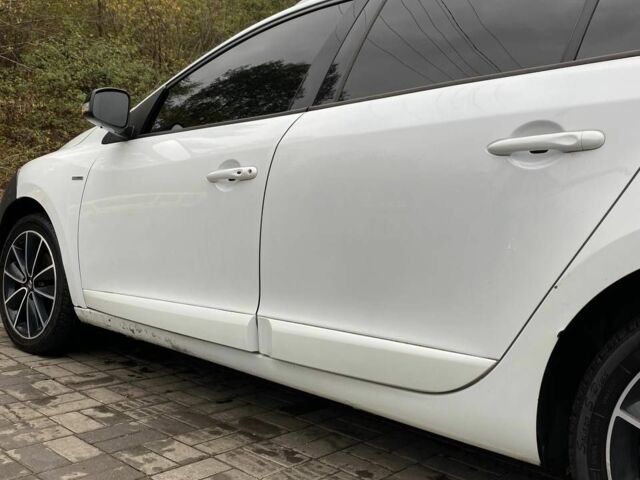 Белый Рено 4, объемом двигателя 1.5 л и пробегом 280 тыс. км за 5500 $, фото 2 на Automoto.ua