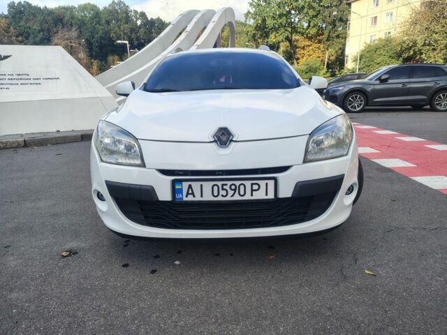 Белый Рено 4, объемом двигателя 1.5 л и пробегом 240 тыс. км за 6500 $, фото 9 на Automoto.ua