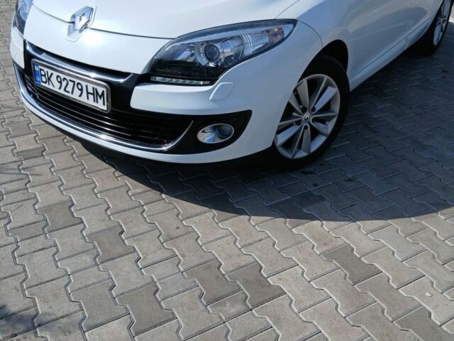 Белый Рено 4, объемом двигателя 1.5 л и пробегом 290 тыс. км за 7500 $, фото 4 на Automoto.ua