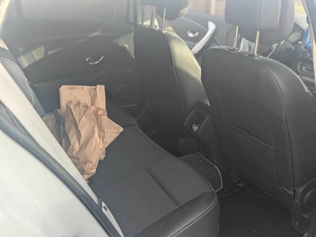 Белый Рено 4, объемом двигателя 1.5 л и пробегом 260 тыс. км за 7800 $, фото 15 на Automoto.ua