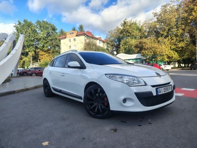 Белый Рено 4, объемом двигателя 1.5 л и пробегом 240 тыс. км за 6500 $, фото 3 на Automoto.ua