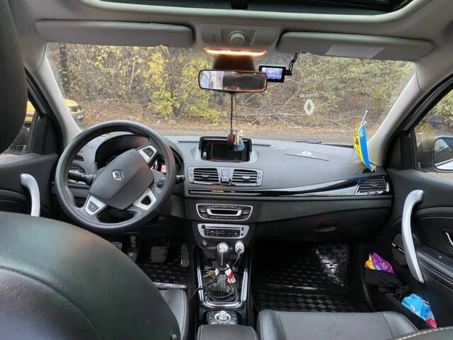 Белый Рено 4, объемом двигателя 1.5 л и пробегом 280 тыс. км за 5500 $, фото 7 на Automoto.ua