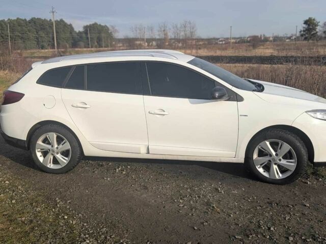 Белый Рено 4, объемом двигателя 1.5 л и пробегом 260 тыс. км за 7800 $, фото 4 на Automoto.ua