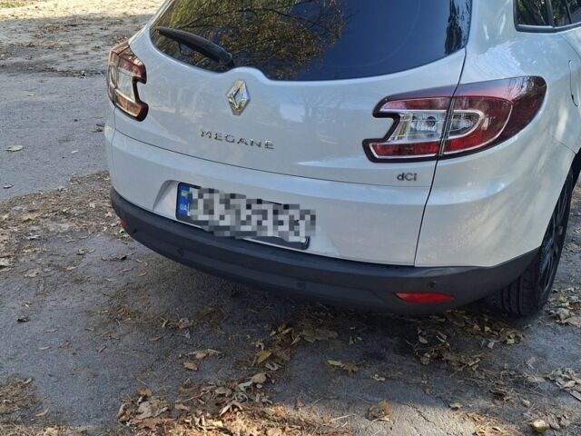 Білий Рено 4, об'ємом двигуна 1.5 л та пробігом 259 тис. км за 8028 $, фото 1 на Automoto.ua