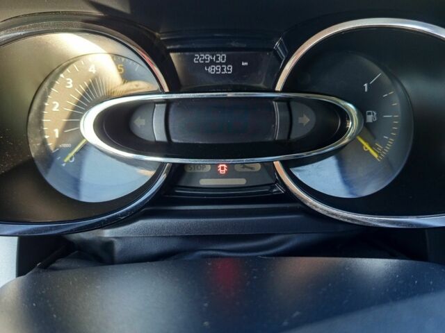 Белый Рено 4, объемом двигателя 1.5 л и пробегом 228 тыс. км за 7500 $, фото 12 на Automoto.ua