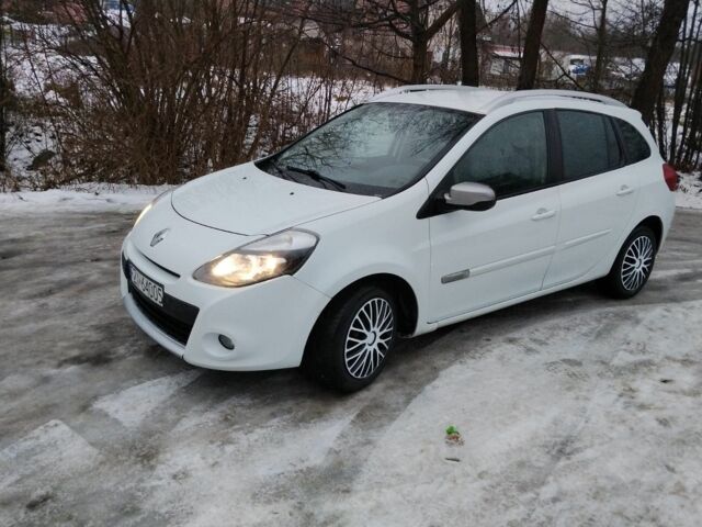 Белый Рено 4, объемом двигателя 2 л и пробегом 368 тыс. км за 2733 $, фото 2 на Automoto.ua