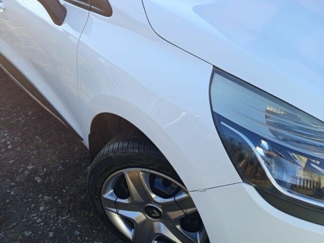 Белый Рено 4, объемом двигателя 1.5 л и пробегом 228 тыс. км за 7500 $, фото 10 на Automoto.ua