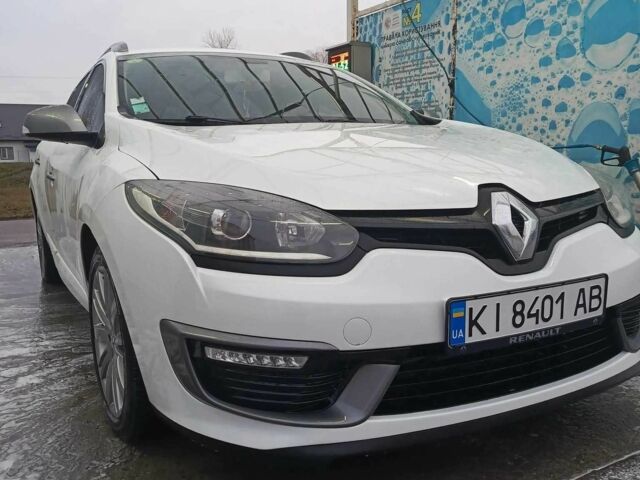 Белый Рено 4, объемом двигателя 1.5 л и пробегом 225 тыс. км за 8000 $, фото 1 на Automoto.ua