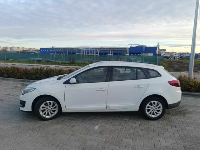 Белый Рено 4, объемом двигателя 1.6 л и пробегом 227 тыс. км за 8300 $, фото 2 на Automoto.ua