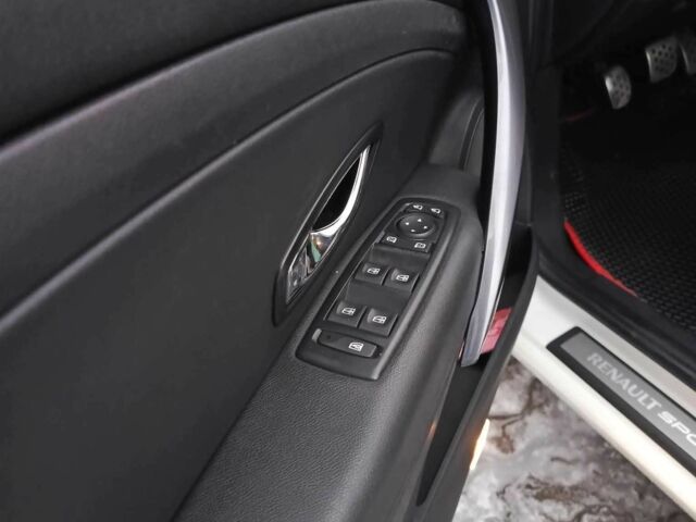 Белый Рено 4, объемом двигателя 1.5 л и пробегом 225 тыс. км за 8000 $, фото 7 на Automoto.ua