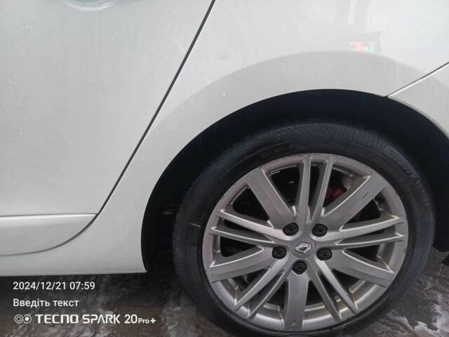 Белый Рено 4, объемом двигателя 1.5 л и пробегом 225 тыс. км за 8000 $, фото 5 на Automoto.ua
