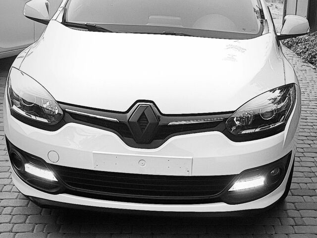 Белый Рено 4, объемом двигателя 0 л и пробегом 211 тыс. км за 9800 $, фото 5 на Automoto.ua