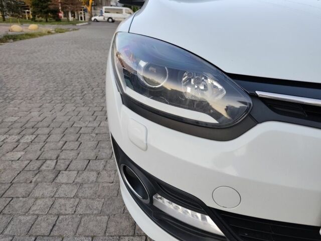 Белый Рено 4, объемом двигателя 1.5 л и пробегом 242 тыс. км за 9100 $, фото 5 на Automoto.ua