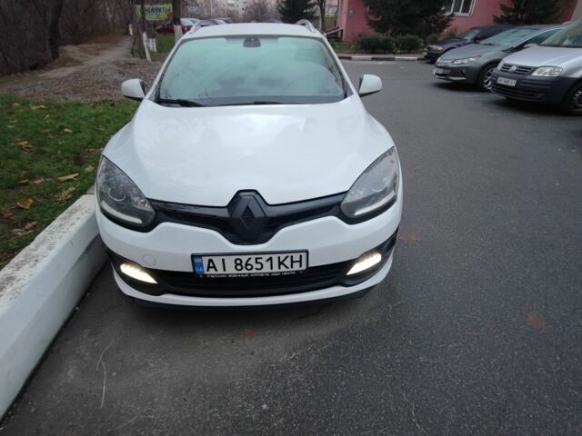 Белый Рено 4, объемом двигателя 0 л и пробегом 211 тыс. км за 9800 $, фото 3 на Automoto.ua