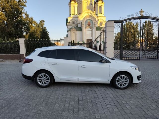 Белый Рено 4, объемом двигателя 1.5 л и пробегом 242 тыс. км за 9100 $, фото 4 на Automoto.ua