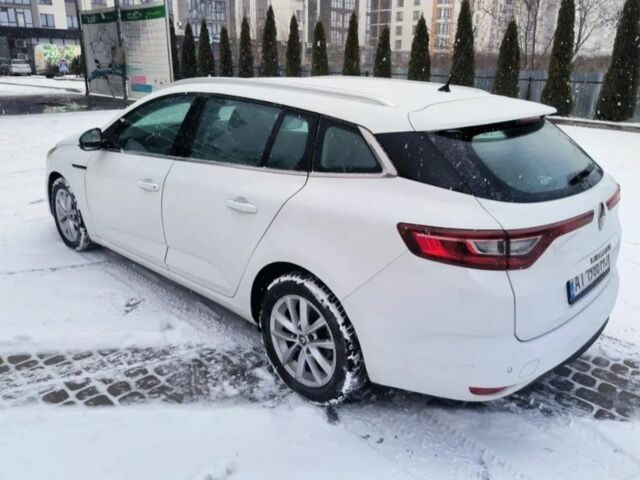 Белый Рено 4, объемом двигателя 1.5 л и пробегом 251 тыс. км за 261 $, фото 2 на Automoto.ua