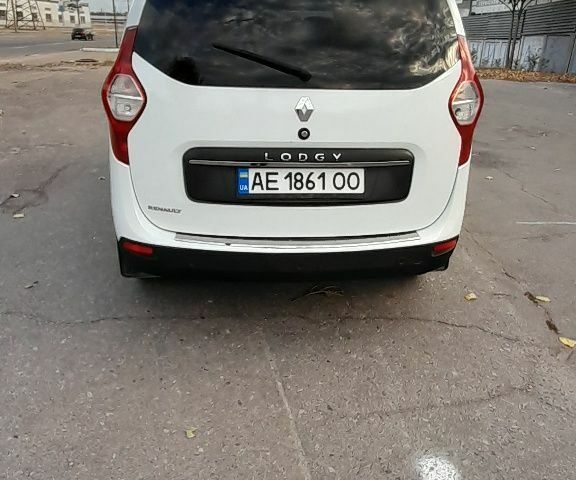 Белый Рено 4, объемом двигателя 1.5 л и пробегом 170 тыс. км за 11600 $, фото 1 на Automoto.ua