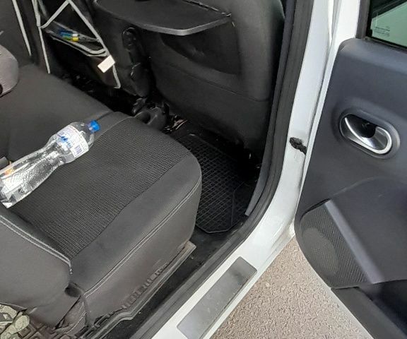 Белый Рено 4, объемом двигателя 1.5 л и пробегом 170 тыс. км за 11600 $, фото 6 на Automoto.ua