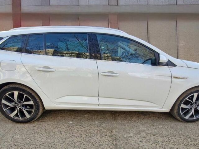 Белый Рено 4, объемом двигателя 1.5 л и пробегом 176 тыс. км за 11500 $, фото 1 на Automoto.ua