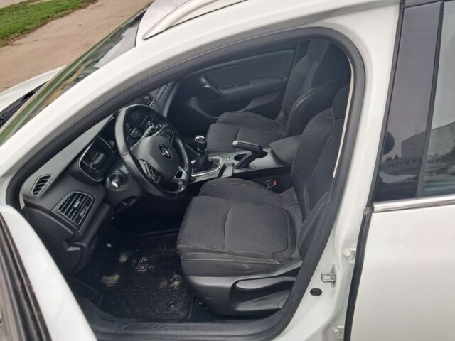 Белый Рено 4, объемом двигателя 1.5 л и пробегом 131 тыс. км за 12750 $, фото 10 на Automoto.ua