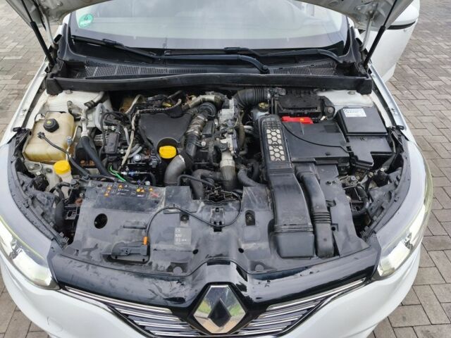 Белый Рено 4, объемом двигателя 1.5 л и пробегом 215 тыс. км за 7837 $, фото 1 на Automoto.ua