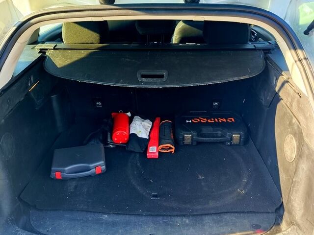 Білий Рено 4, об'ємом двигуна 1.5 л та пробігом 17700 тис. км за 14200 $, фото 11 на Automoto.ua