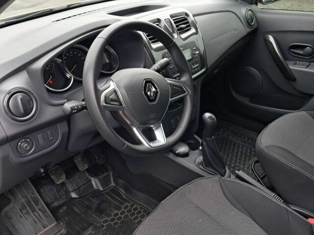 Бежевый Рено 4, объемом двигателя 9 л и пробегом 30 тыс. км за 10000 $, фото 4 на Automoto.ua