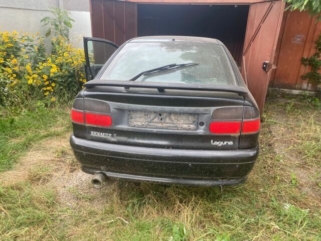 Черный Рено 4, объемом двигателя 3 л и пробегом 241 тыс. км за 1200 $, фото 2 на Automoto.ua