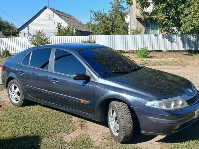 Черный Рено 4, объемом двигателя 1.8 л и пробегом 329 тыс. км за 3700 $, фото 1 на Automoto.ua