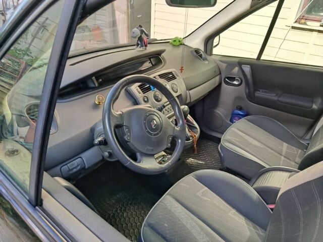 Чорний Рено 4, об'ємом двигуна 0 л та пробігом 234 тис. км за 4300 $, фото 4 на Automoto.ua
