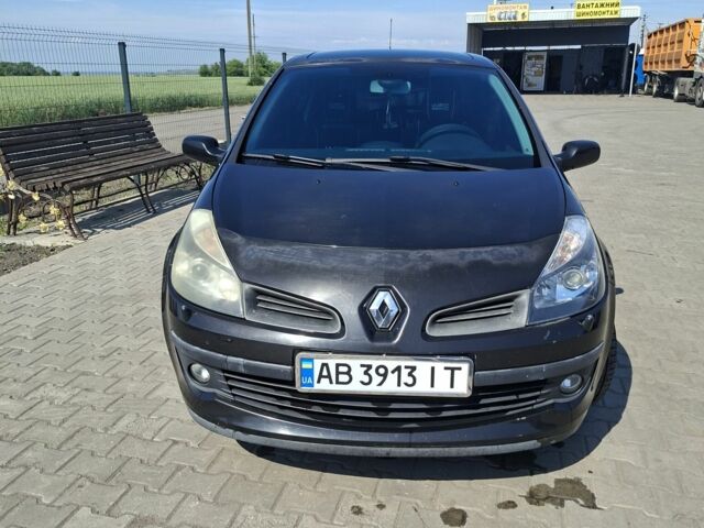 Чорний Рено 4, об'ємом двигуна 1.6 л та пробігом 204 тис. км за 140000 $, фото 1 на Automoto.ua