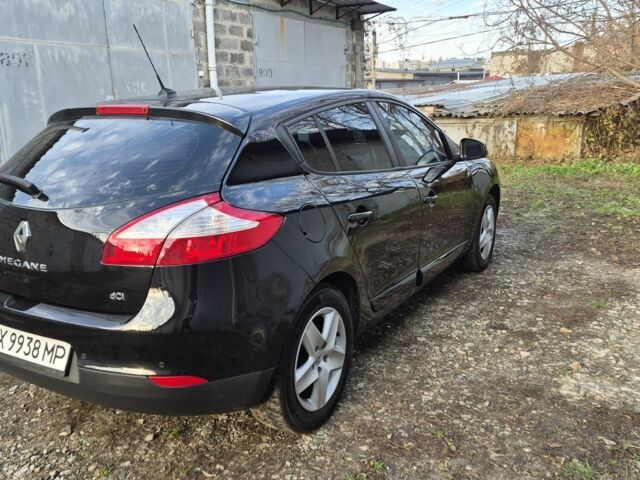 Черный Рено 4, объемом двигателя 1.5 л и пробегом 238 тыс. км за 7200 $, фото 4 на Automoto.ua