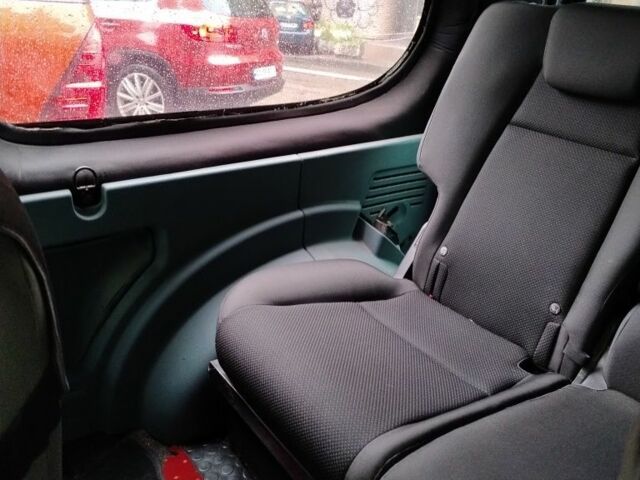 Чорний Рено 4, об'ємом двигуна 1.5 л та пробігом 240 тис. км за 4200 $, фото 4 на Automoto.ua