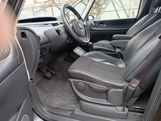 Черный Рено 4, объемом двигателя 0 л и пробегом 250 тыс. км за 6900 $, фото 4 на Automoto.ua